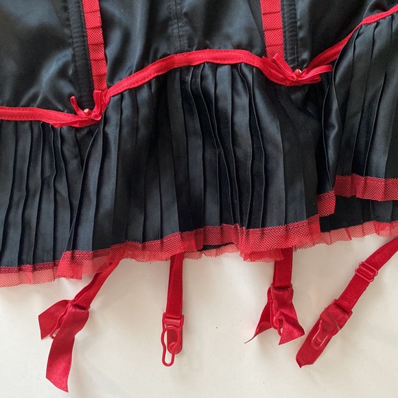 Red and Black Corset Teddy - Fredrick’s of Hollywood - Picture 4 of 15